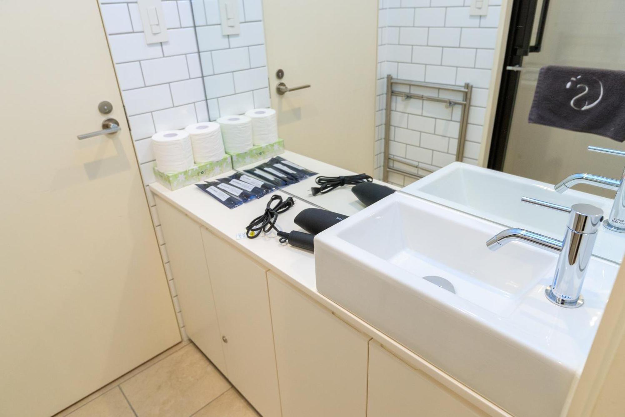 Sakura Cross Hotel Ueno Iriya Annex Tokió Szoba fotó